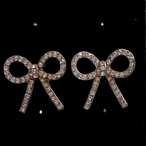 Silver Bow Earrings - Picture 1 of 4